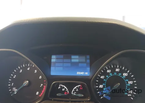 2014 Ford Focus Se z USA, uszkodzony, nr VIN 1FADP3F20EL429254